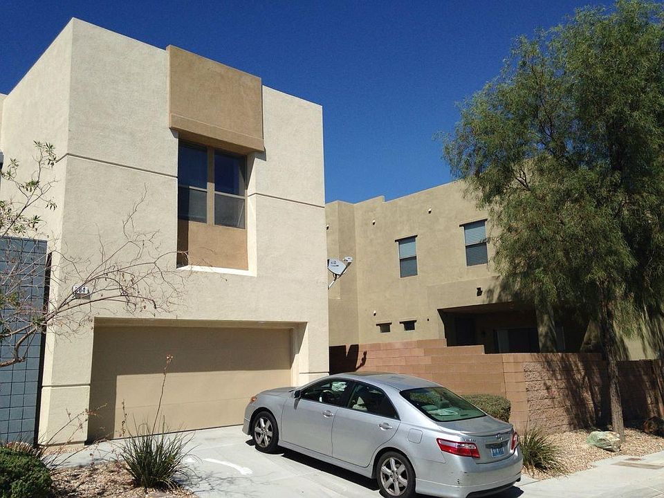 1st image of 204 Toasted Almond Ave