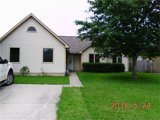 1st image of 1419 Lake View Cir W