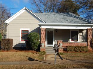 1751 Center Ave, East Pt, GA 30344