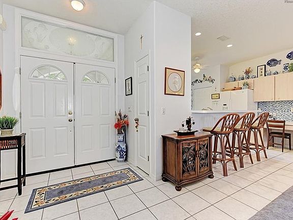 2nd image of 1870 Faust Dr