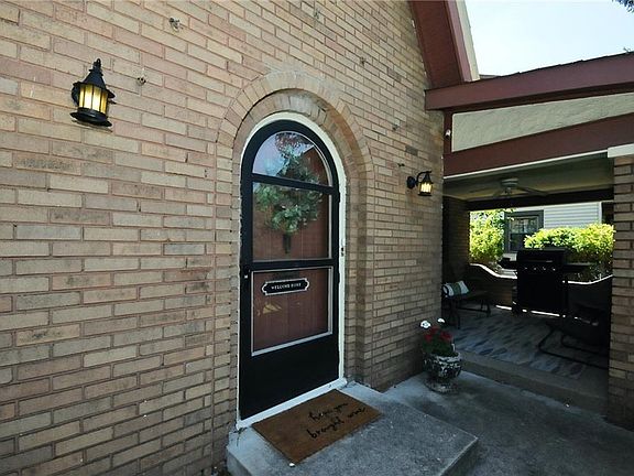 3rd image of 3617 N College Ave