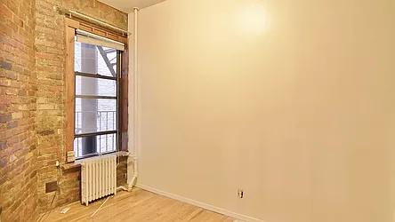 Rented by Park Property Advisors