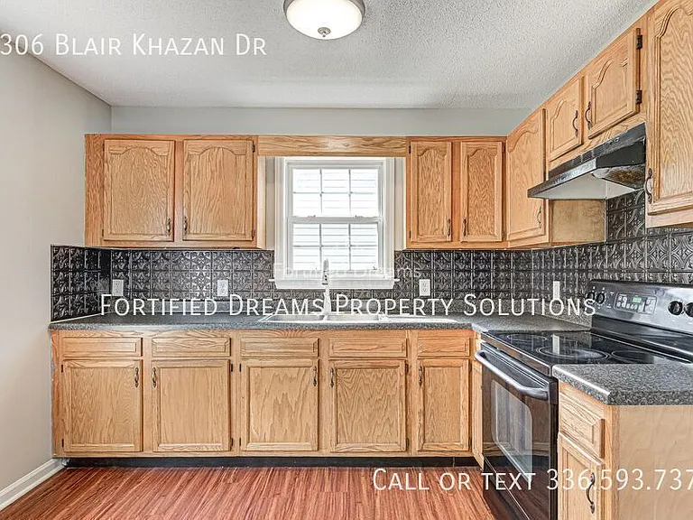 2306 Blair Khazan Dr — Photo 10