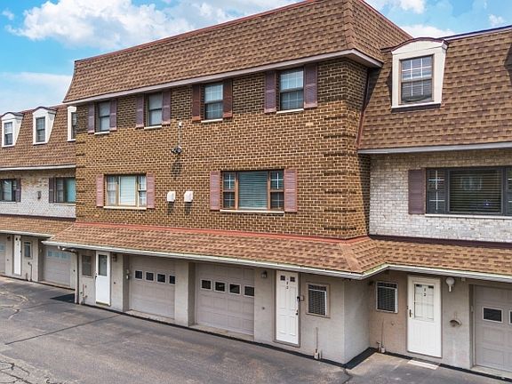 3rd image of 575 Grove St #F3