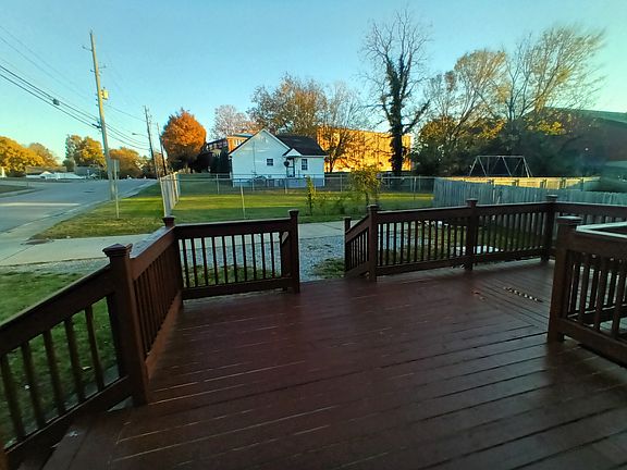 4th image of 119 Poplar Dr