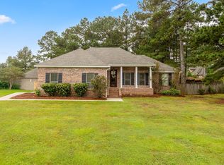 36 S Bridle Bnd, Hattiesburg, MS 39402