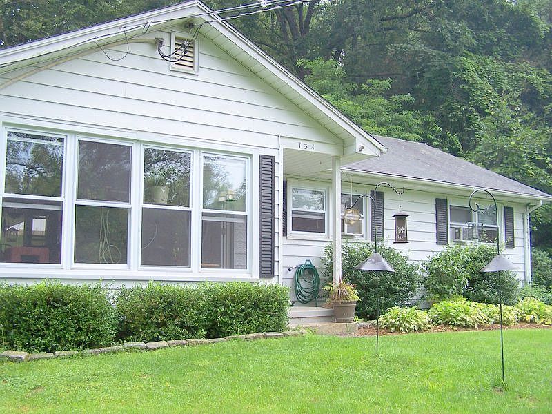 Easy Ranch Living in Collinsvillesection of Canton