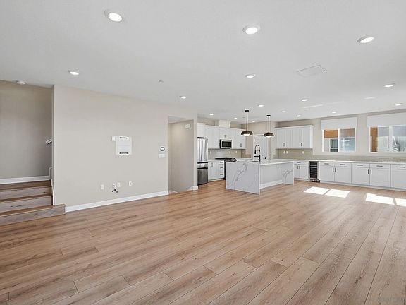 5th image of 1939 Minimalist Ln
