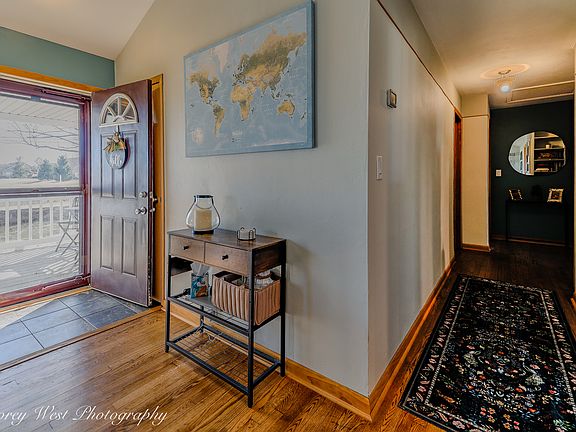 2nd image of 533 Bethany Rd