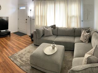 17 Clinton Ave APT 3, Norwalk, CT 06854