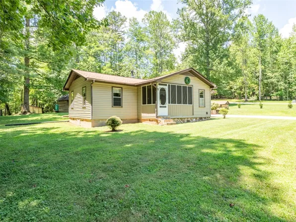 265 Chattooga Lake Rd, Mountain Rest, SC 29664