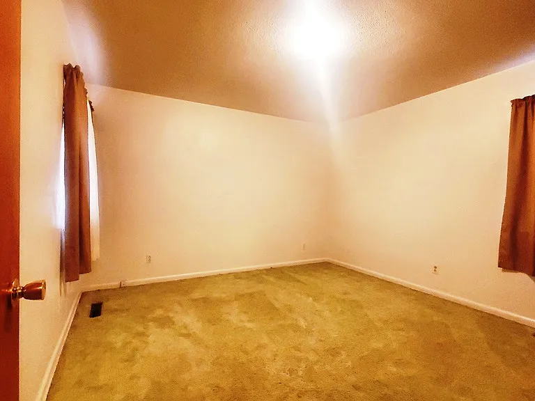 307 S 8th St #1 — Photo 8