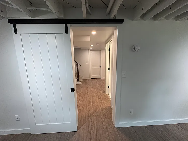 419 N Church Ave — Photo 3