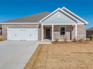 2042 Superior Dr, Opelika, AL 36804