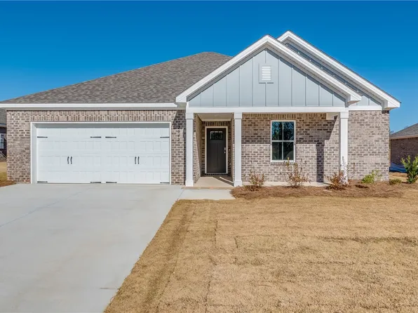 2042 Superior Dr, Opelika, AL 36804