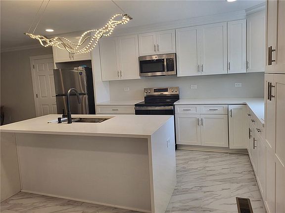 4th image of 4511 Ripplewood Dr