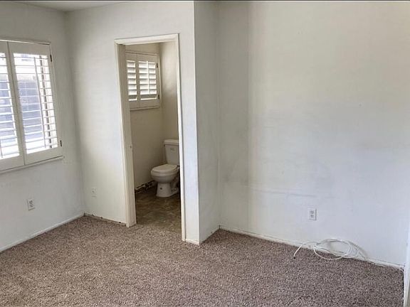 3rd image of 12024 Kling St
