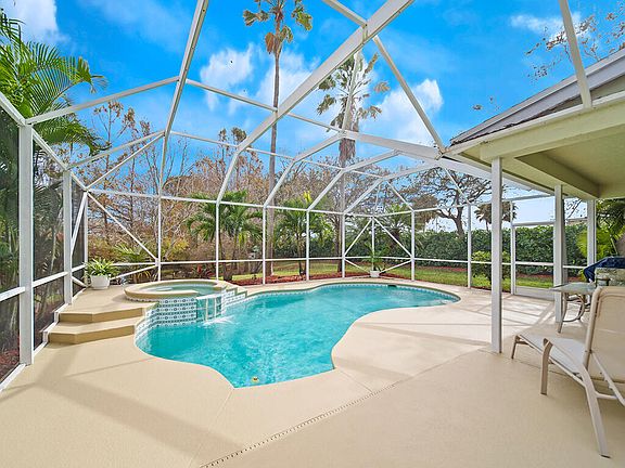 5th image of 3299 SW Majestic Court