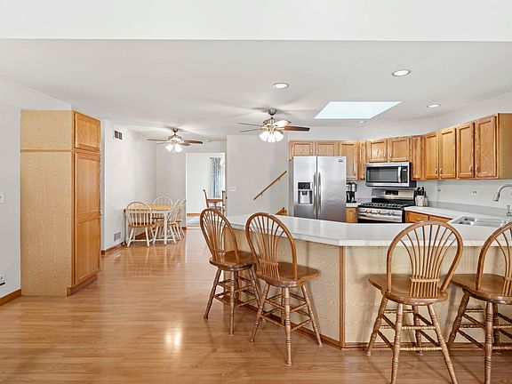 5th image of 17648 Mayher Dr