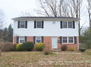 13730 Greenbriar Dr, Woodbridge, VA 22193