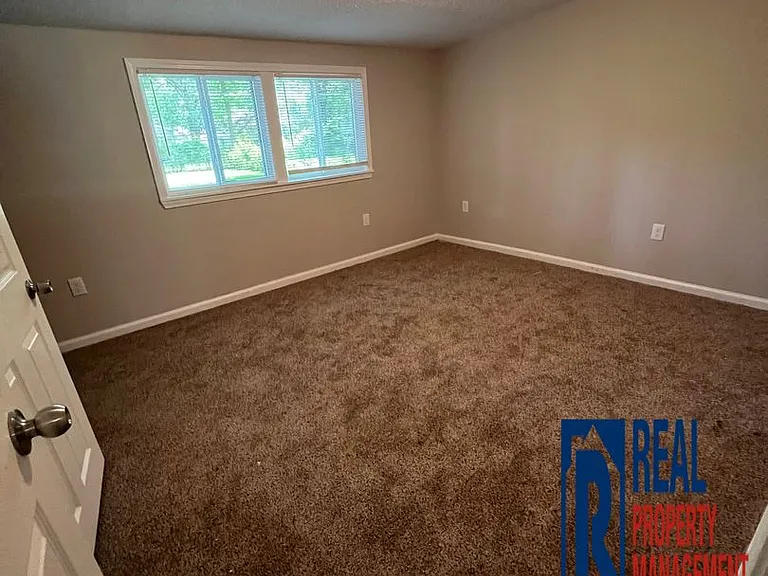 420 Graham Rd — Photo 5