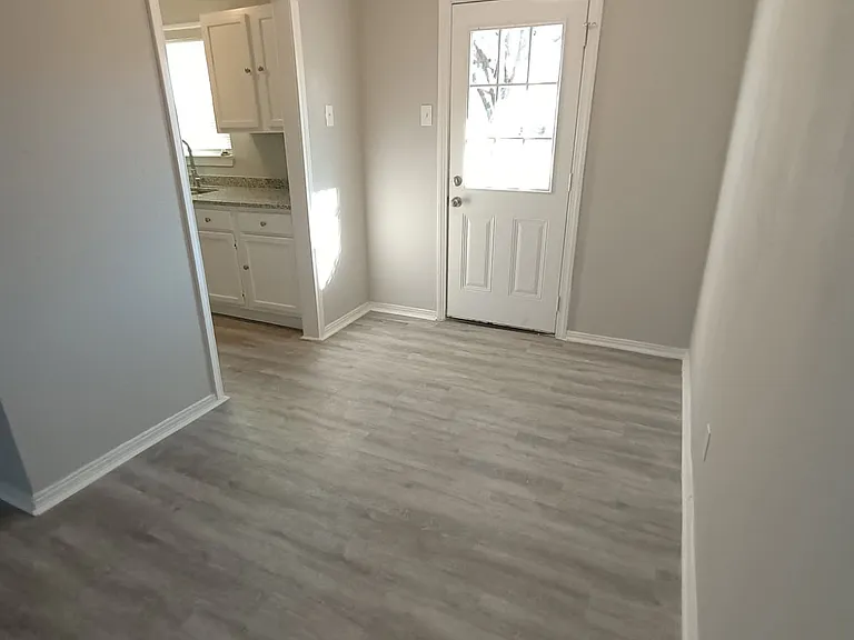 3220 Casino Dr — Photo 10
