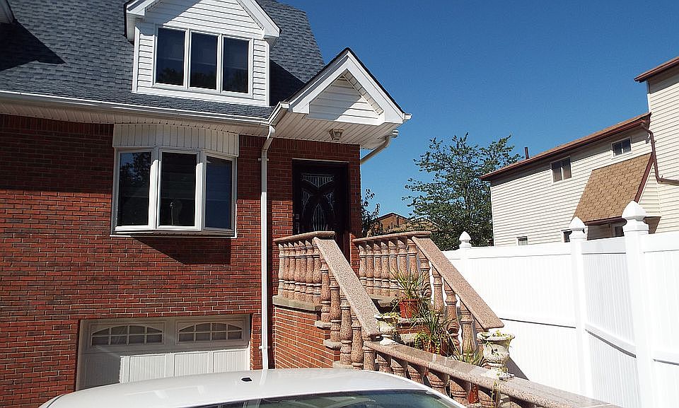 2nd image of 126 Stieg Ave