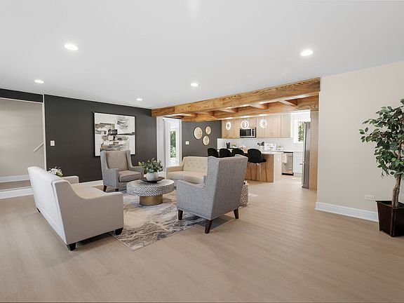 3rd image of 1120 Foster Ave
