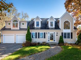 42 Crystal Spring Rd, Mattapoisett, MA 02739
