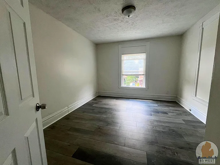 1046 Lafayette Ave SE #2 — Photo 4