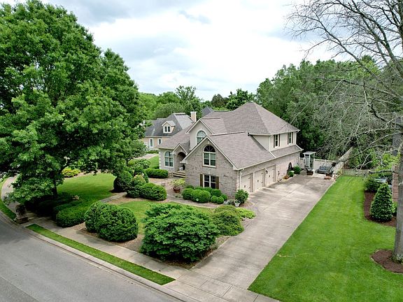 4th image of 3109 Saint Johns Dr