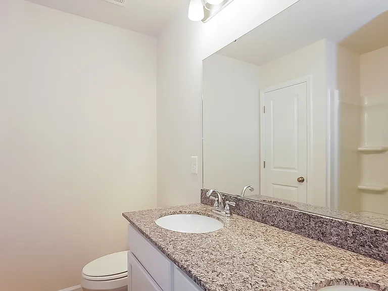 582 Count Fleet Ct — Photo 14