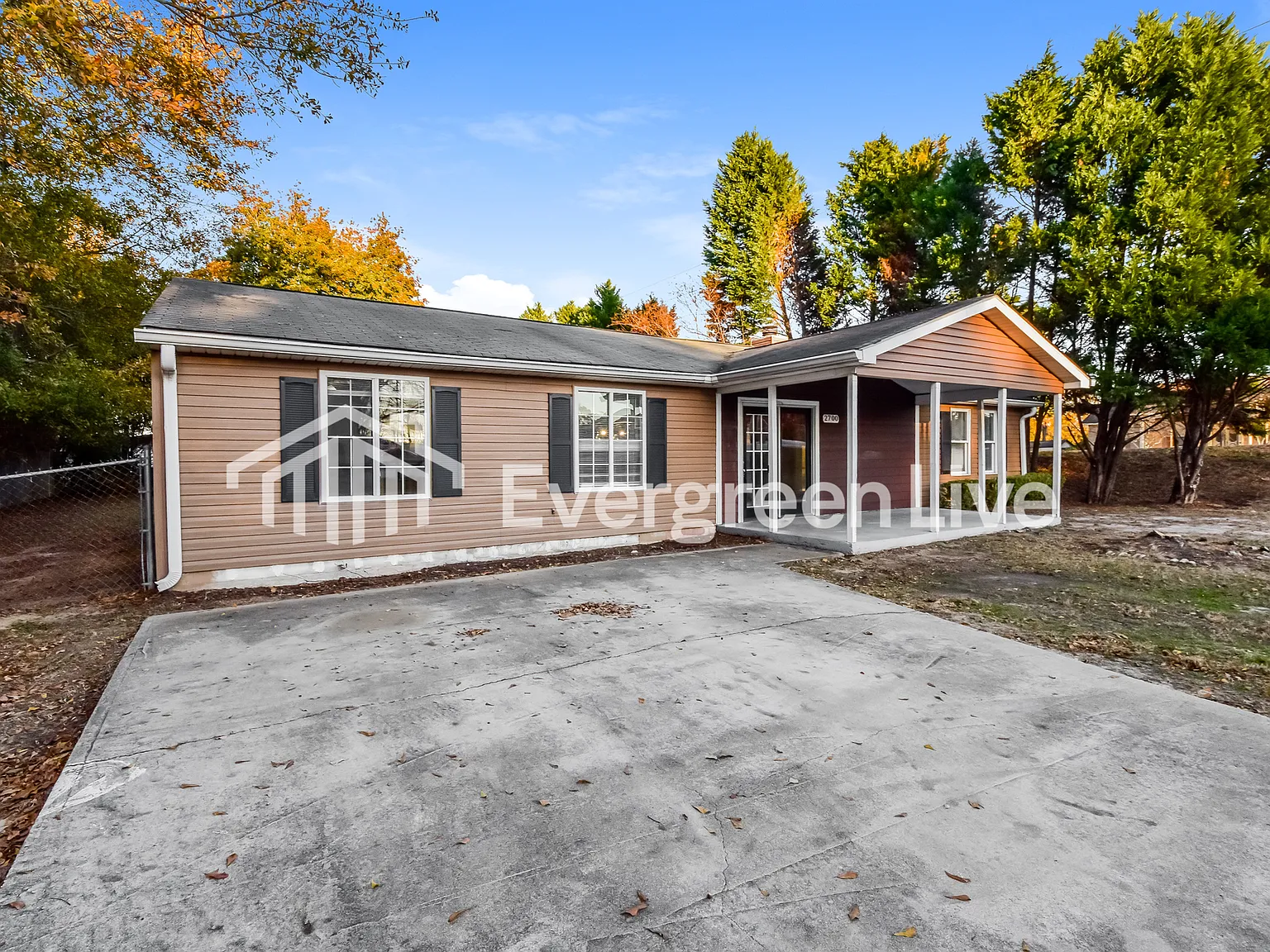 3 bed, 2.0 bath, 1580 sqft, $1,645 — Photo 2