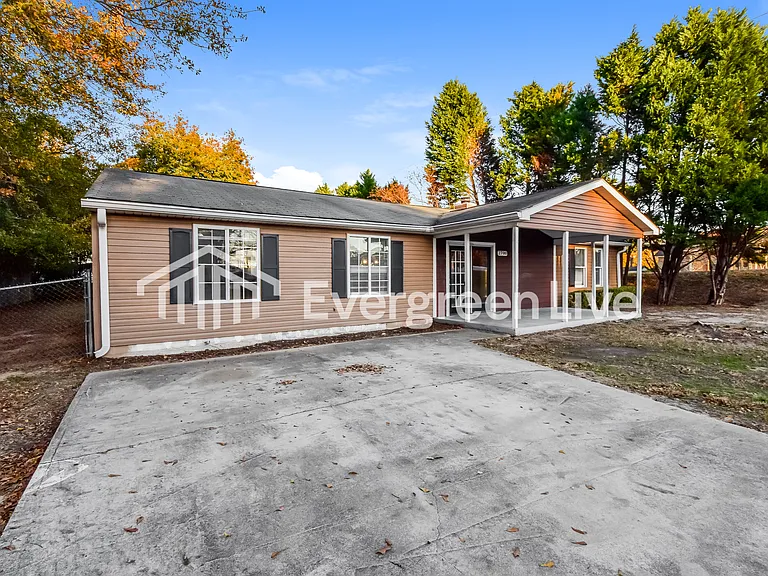 2700 Florentine Rd — Photo 2