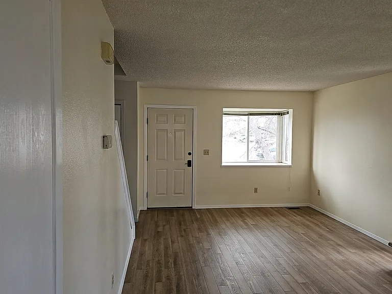 7628 Lexington Manor Dr — Photo 4