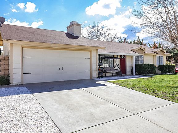 3rd image of 1666 W Avenue K10