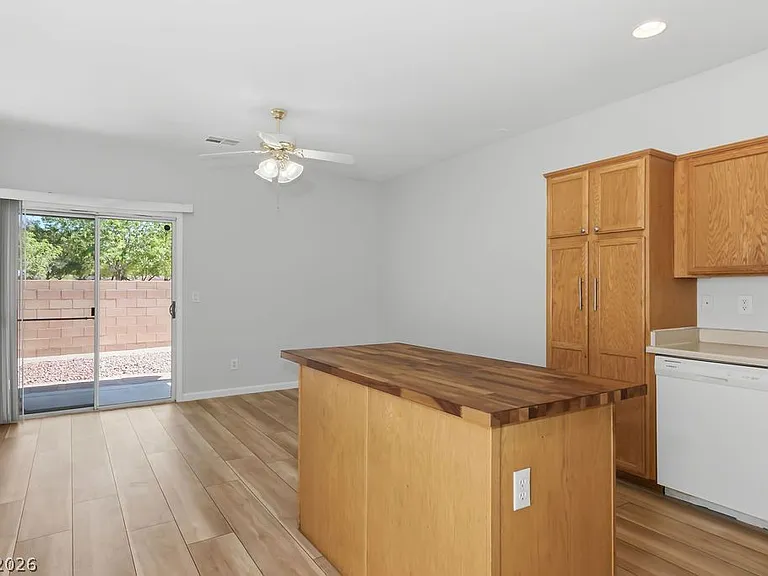3632 Carisbrook Dr — Photo 7