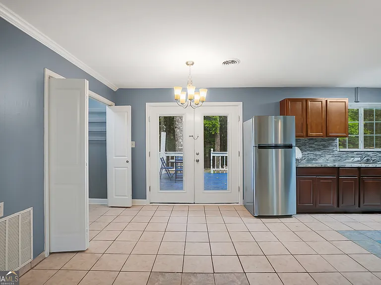 217 Wynnmeade Pkwy — Photo 16