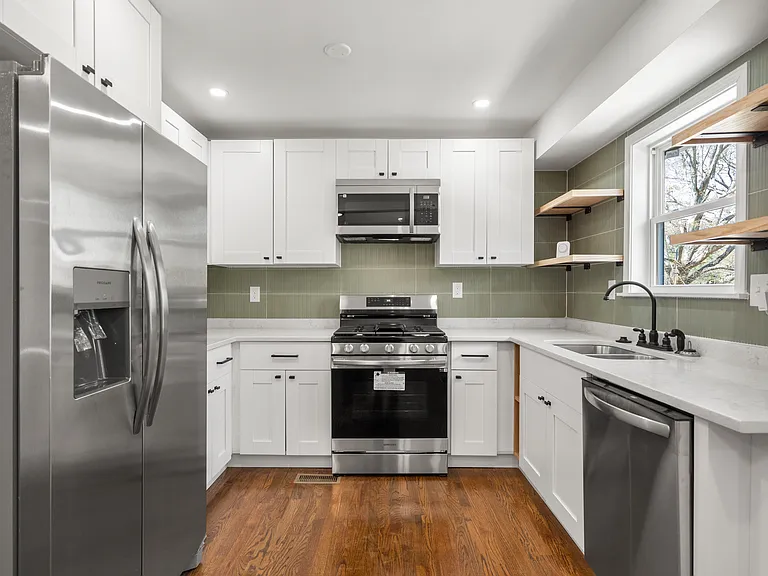 1834 Avon Ave SW — Photo 11