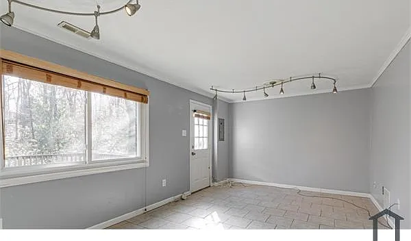 749 Sturgis Dr — Photo 26