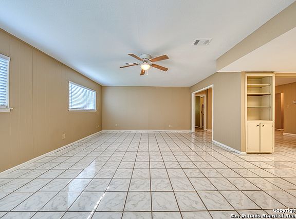 5th image of 5911 Brenda Ln