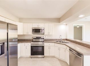 6 SE 14th Ct, Cape Coral, FL 33990