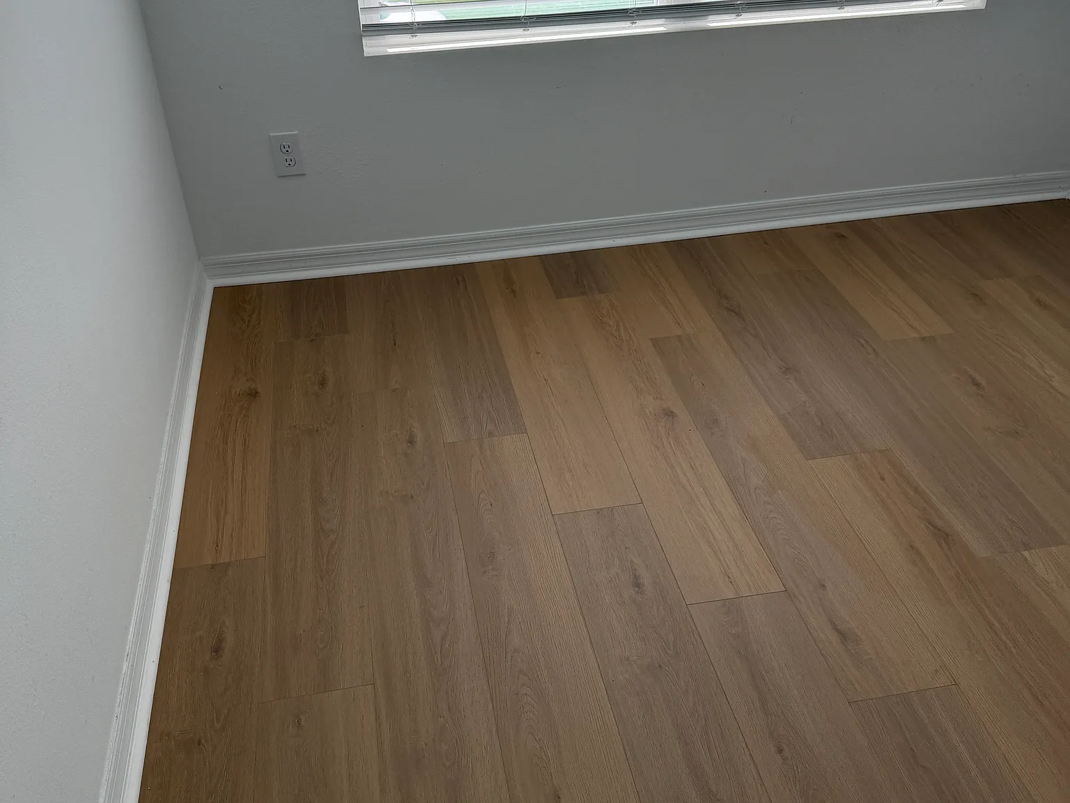 3 bed, 1546 sqft, $900 — Photo 2