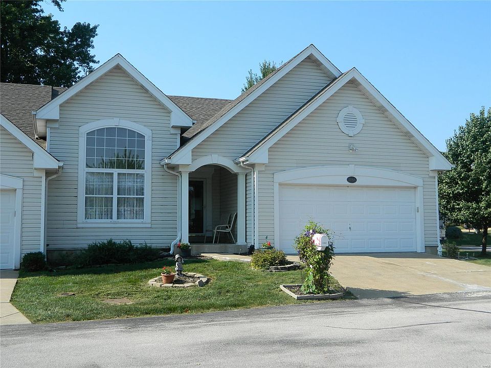 1st image of 3866 Oaklin Dr