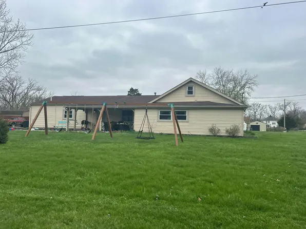 5571 Gays Dr, Grove City, OH 43123