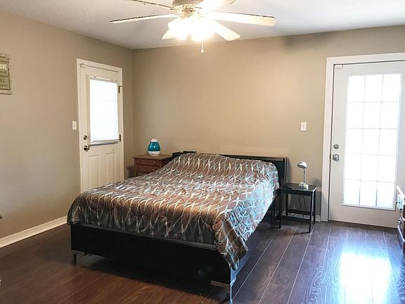 5th image of 8303 Montalban St