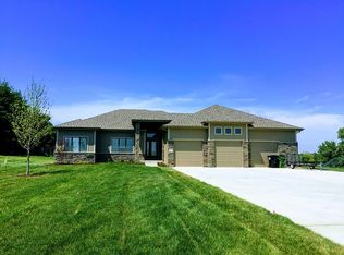 2012 Cary Cir, Bellevue, NE 68147