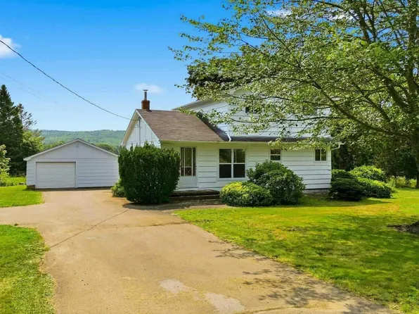 9746 Highway 1, Paradise, NS B0S 1C0