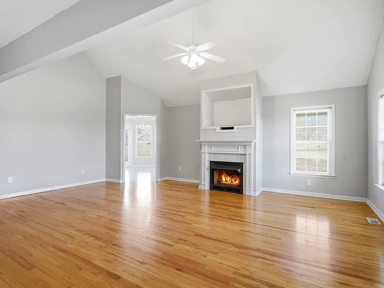 1613 Banchory Cir — Photo 11
