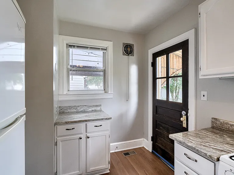 1031 Elm Ridge Ave #1 — Photo 15